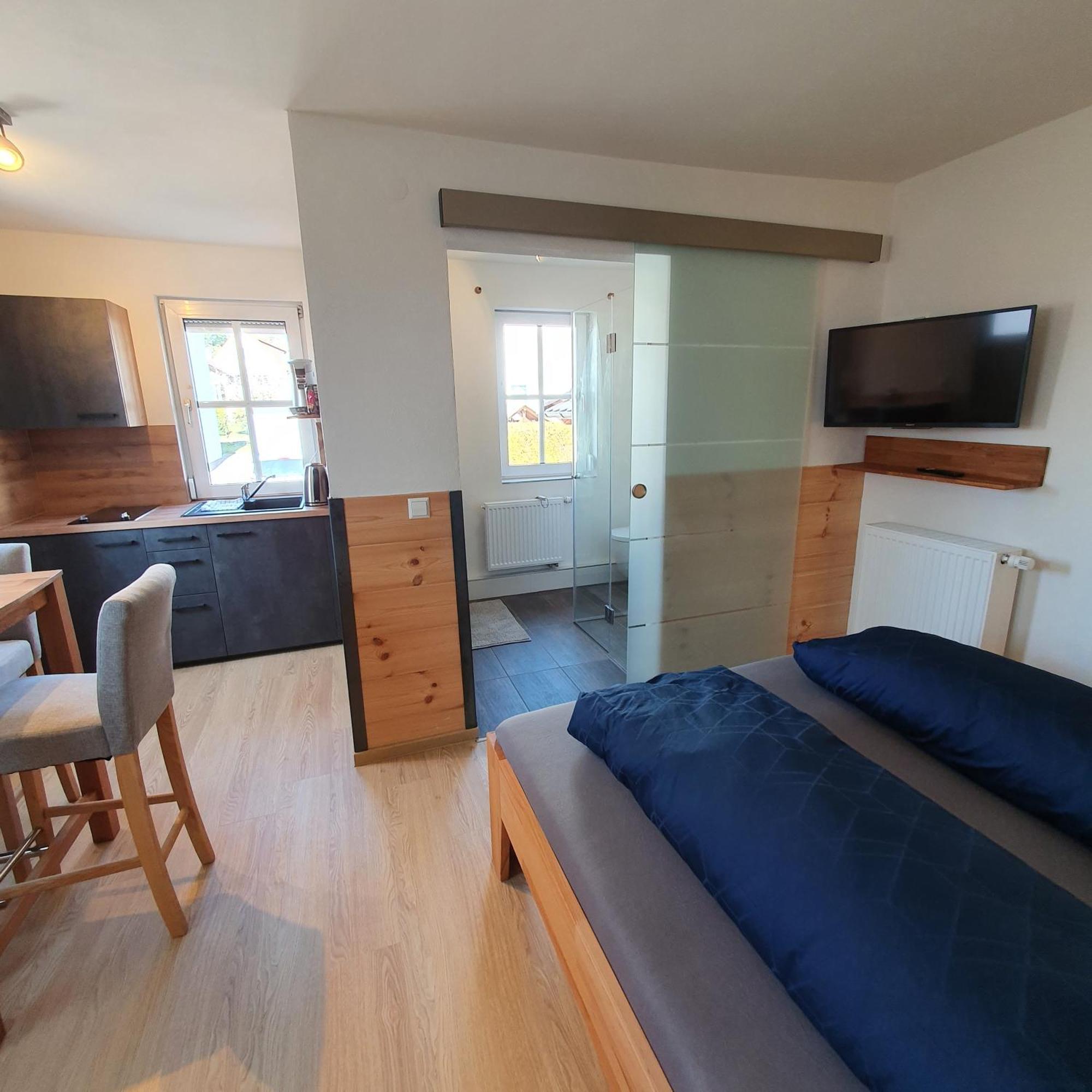 Alte Backstube - Ferienwohnung Huettenstube Und Ferienzimmer Auszeit Erkenbrechtsweiler Екстер'єр фото
