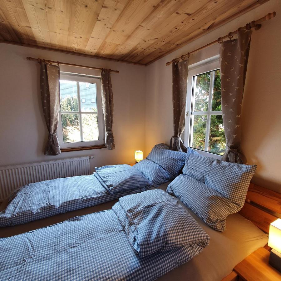 Alte Backstube - Ferienwohnung Huettenstube Und Ferienzimmer Auszeit Erkenbrechtsweiler Екстер'єр фото