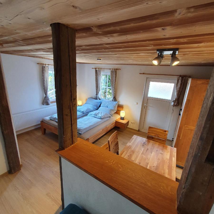 Alte Backstube - Ferienwohnung Huettenstube Und Ferienzimmer Auszeit Erkenbrechtsweiler Екстер'єр фото