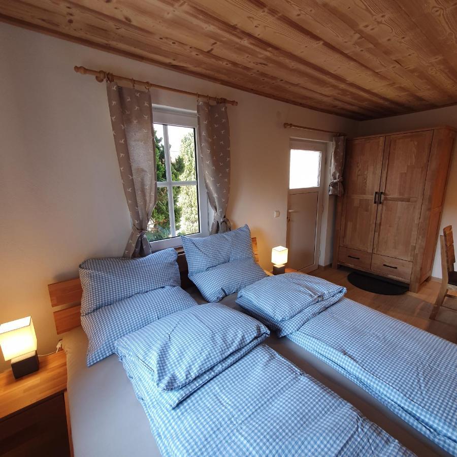 Alte Backstube - Ferienwohnung Huettenstube Und Ferienzimmer Auszeit Erkenbrechtsweiler Екстер'єр фото