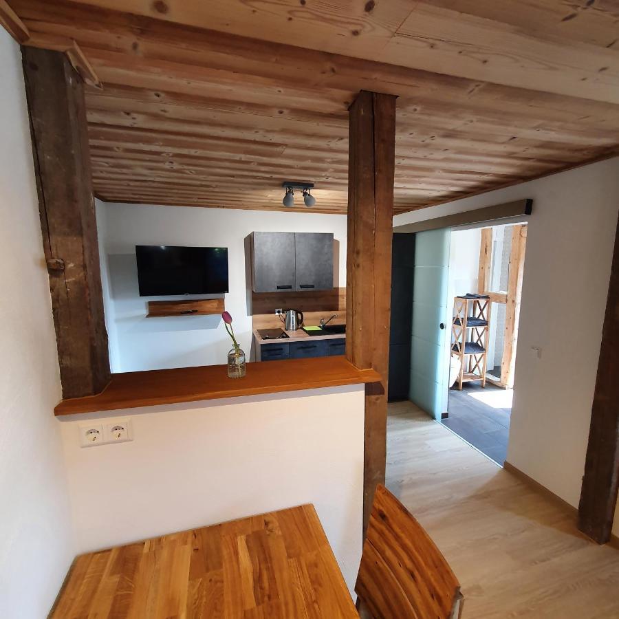Alte Backstube - Ferienwohnung Huettenstube Und Ferienzimmer Auszeit Erkenbrechtsweiler Екстер'єр фото